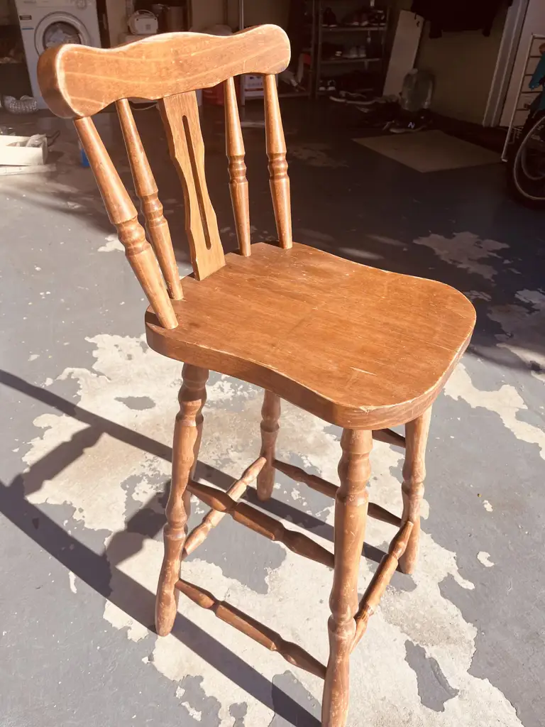 Bar chair